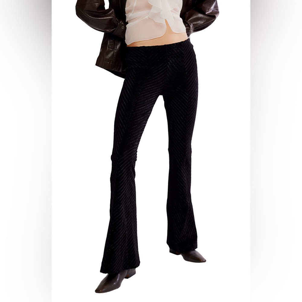 NWT Free People Slim Pull On Flare Velvet pants size XS